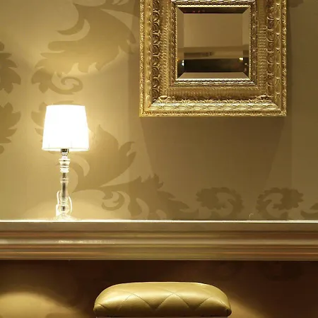 Cleopatra Hotel