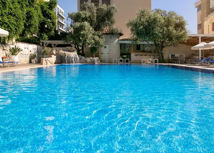 Cleopatra Hotel 4*