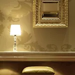 Cleopatra Hotel